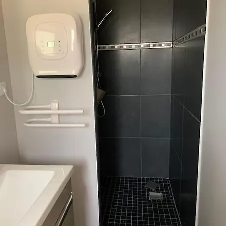 Bois Esprit Bassin Villa